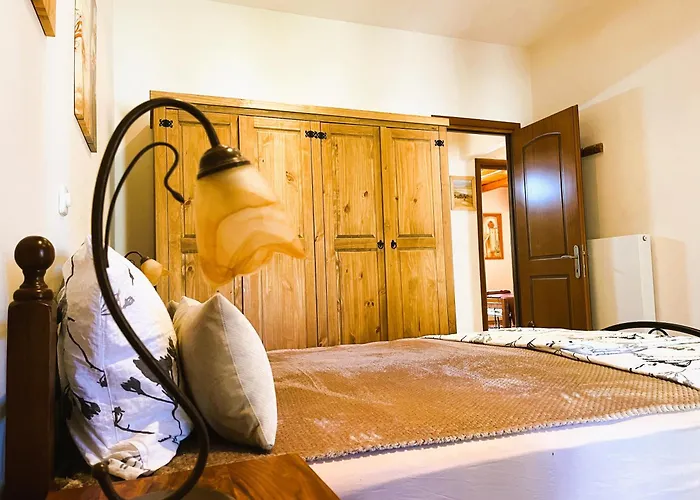 Vila Spiti Ute Makrádes
